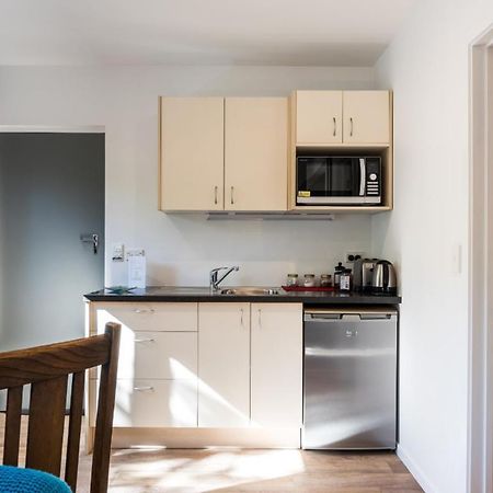 Modern Private Apartment Wanaka Bagian luar foto