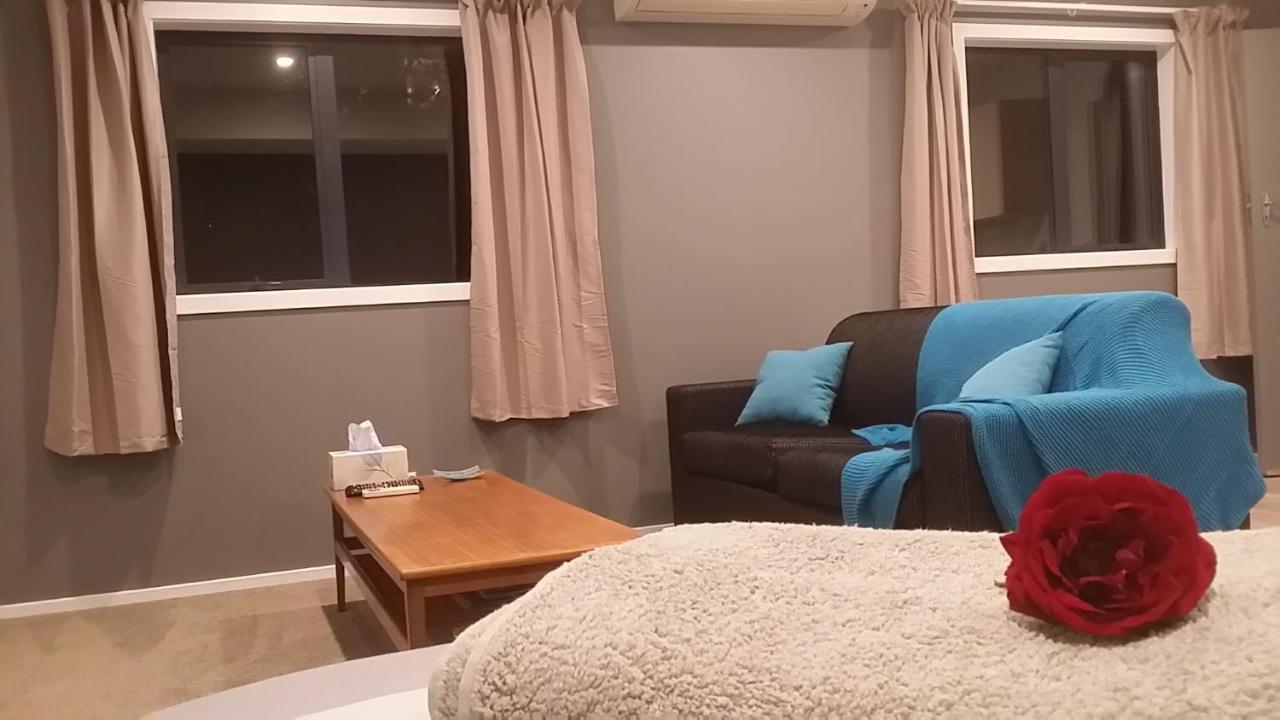 Modern Private Apartment Wanaka Bagian luar foto