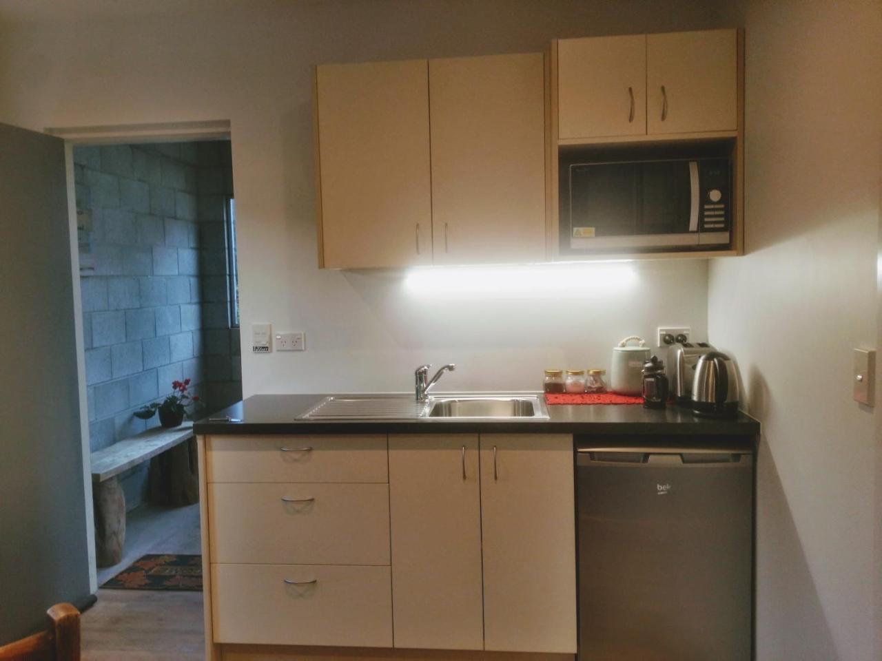 Modern Private Apartment Wanaka Bagian luar foto
