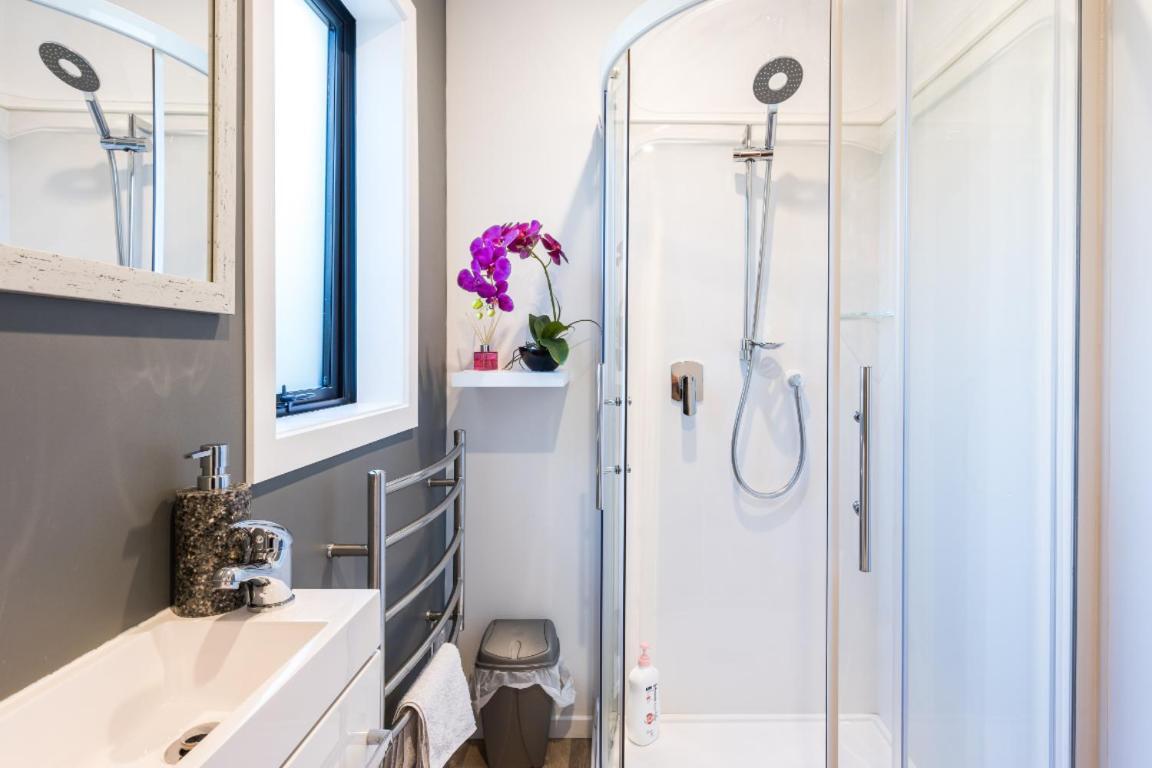Modern Private Apartment Wanaka Bagian luar foto